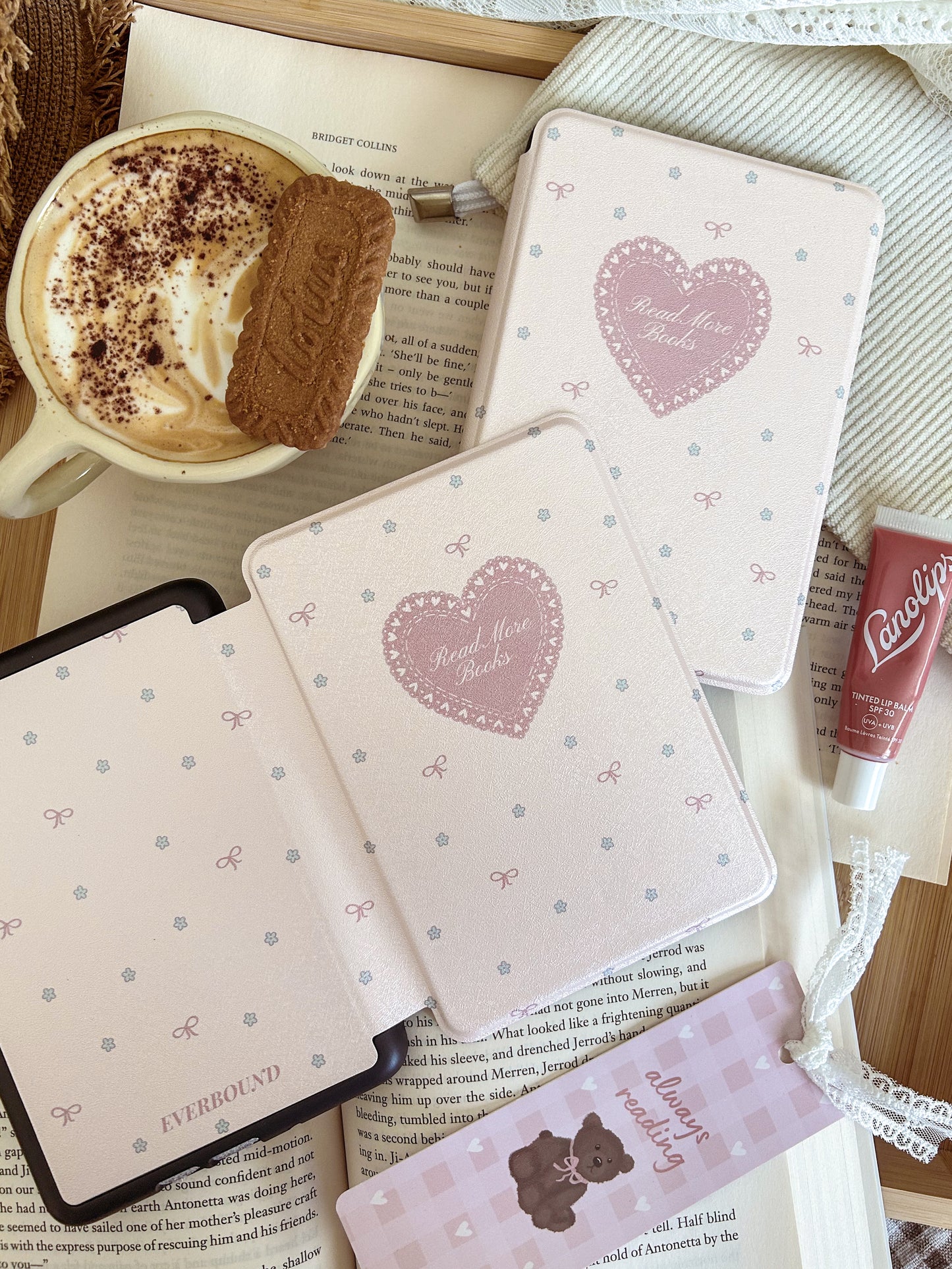 Lacey Kindle Case