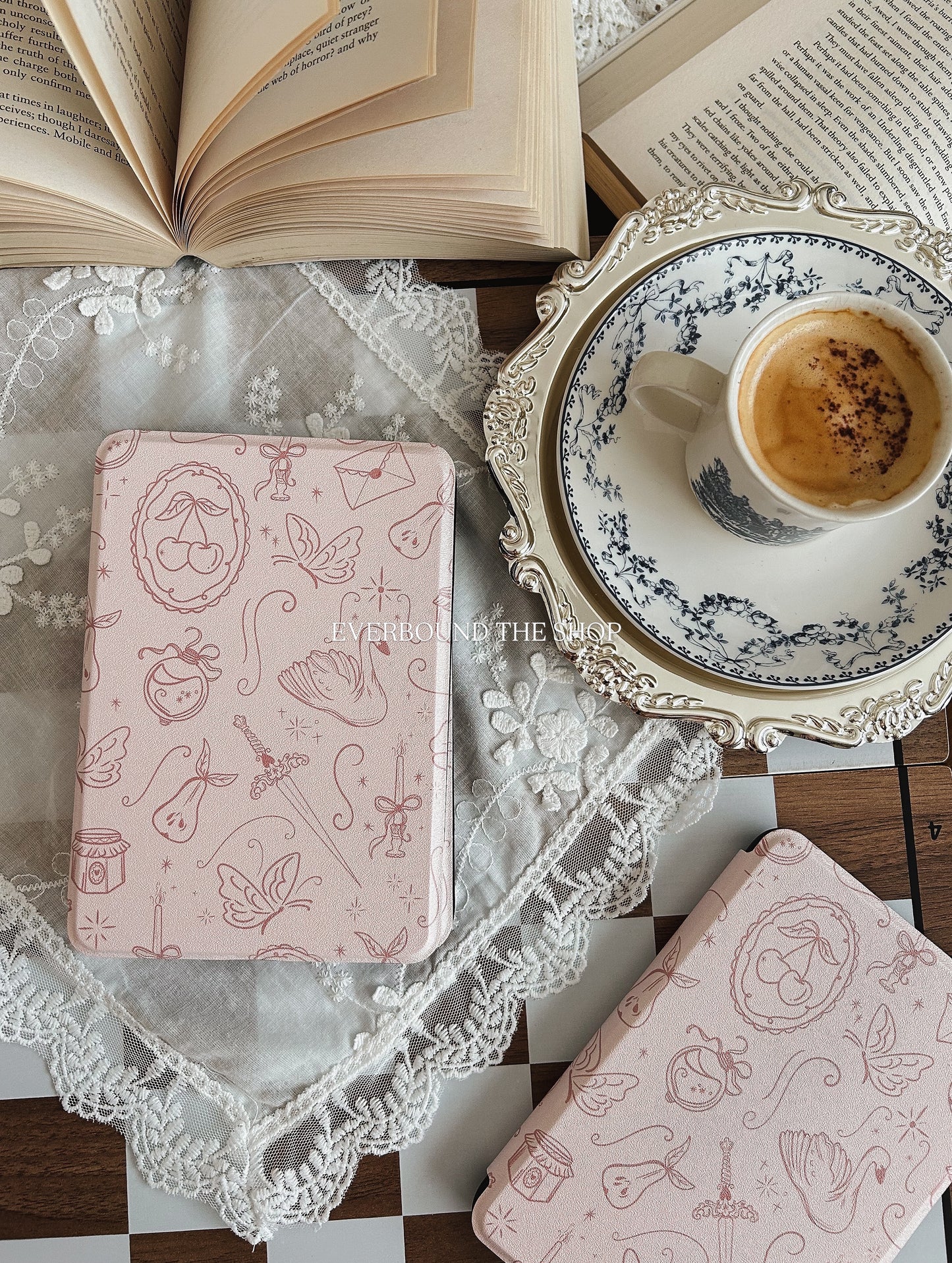 Elora Kindle Case