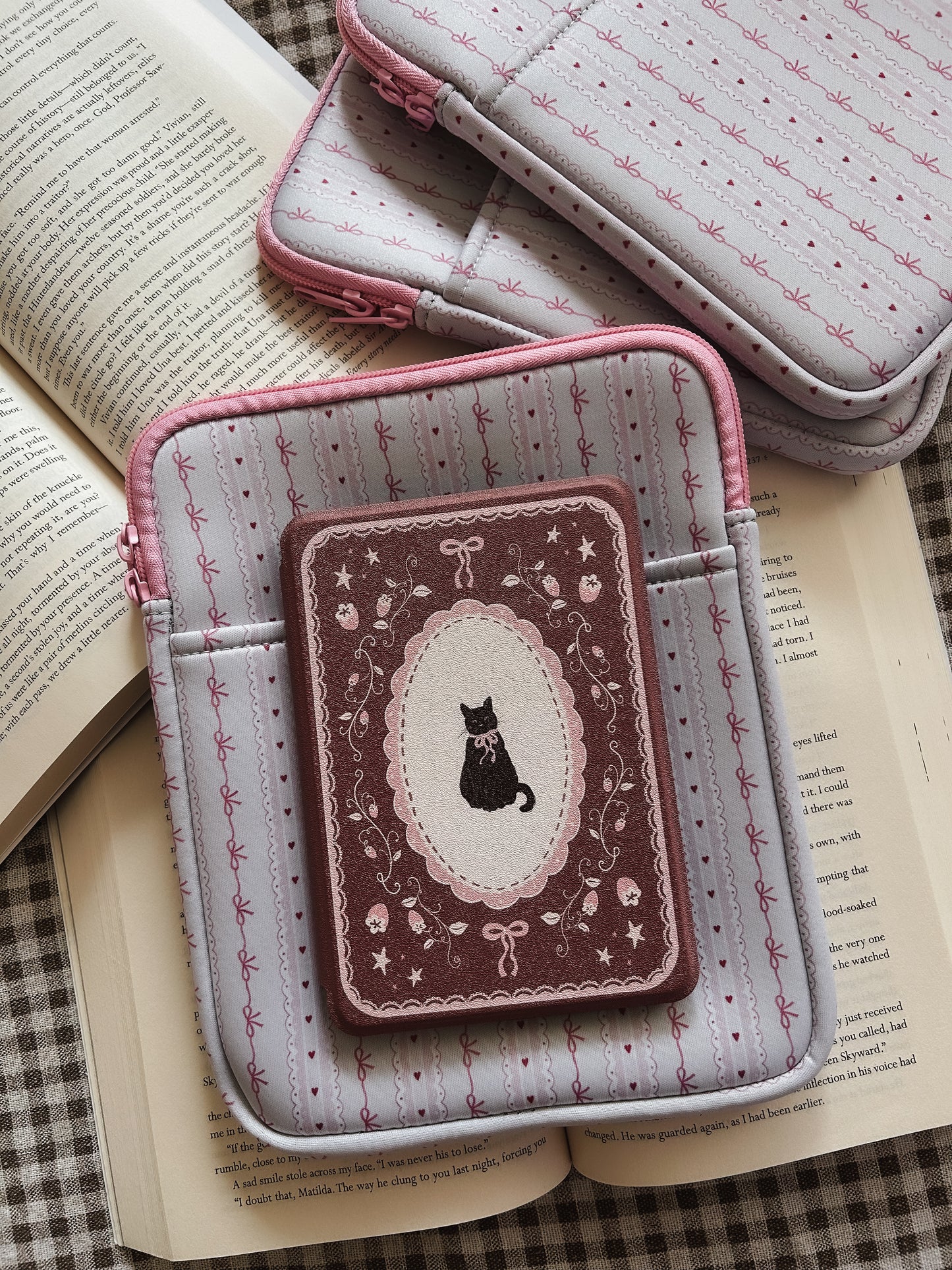 Florence E-reader Book Sleeve