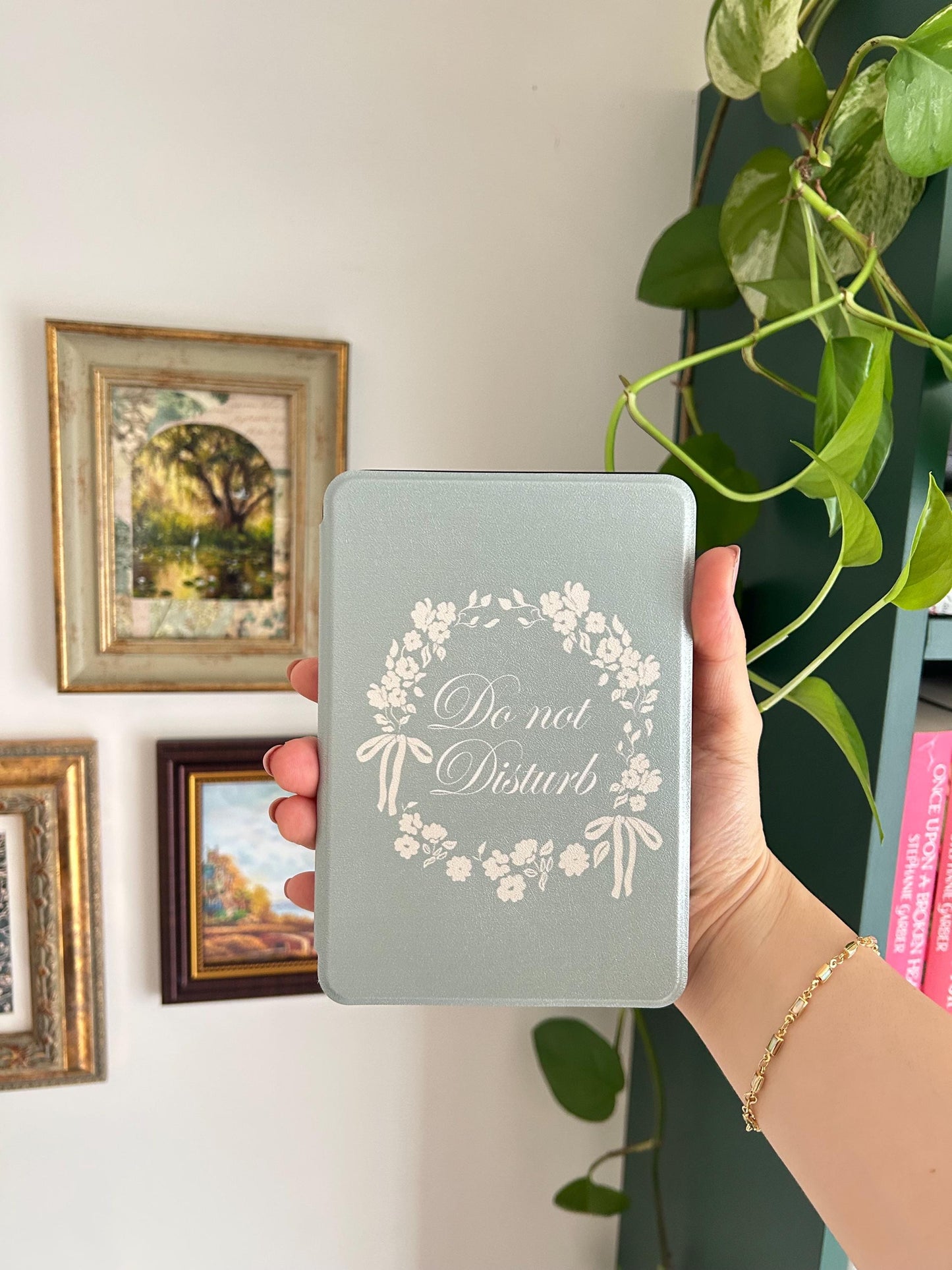 Do Not Disturb Kindle Case